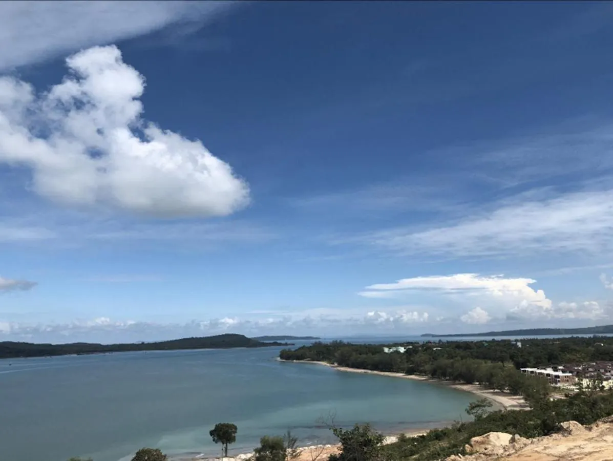 Sealong Bay Zhongqi Conifer Hotel 海龙湾中启康年酒店 Sihanoukville